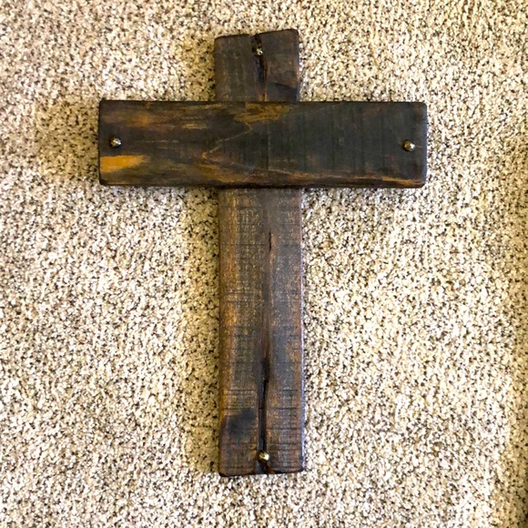 Wooden cross - Picture 1 of 2